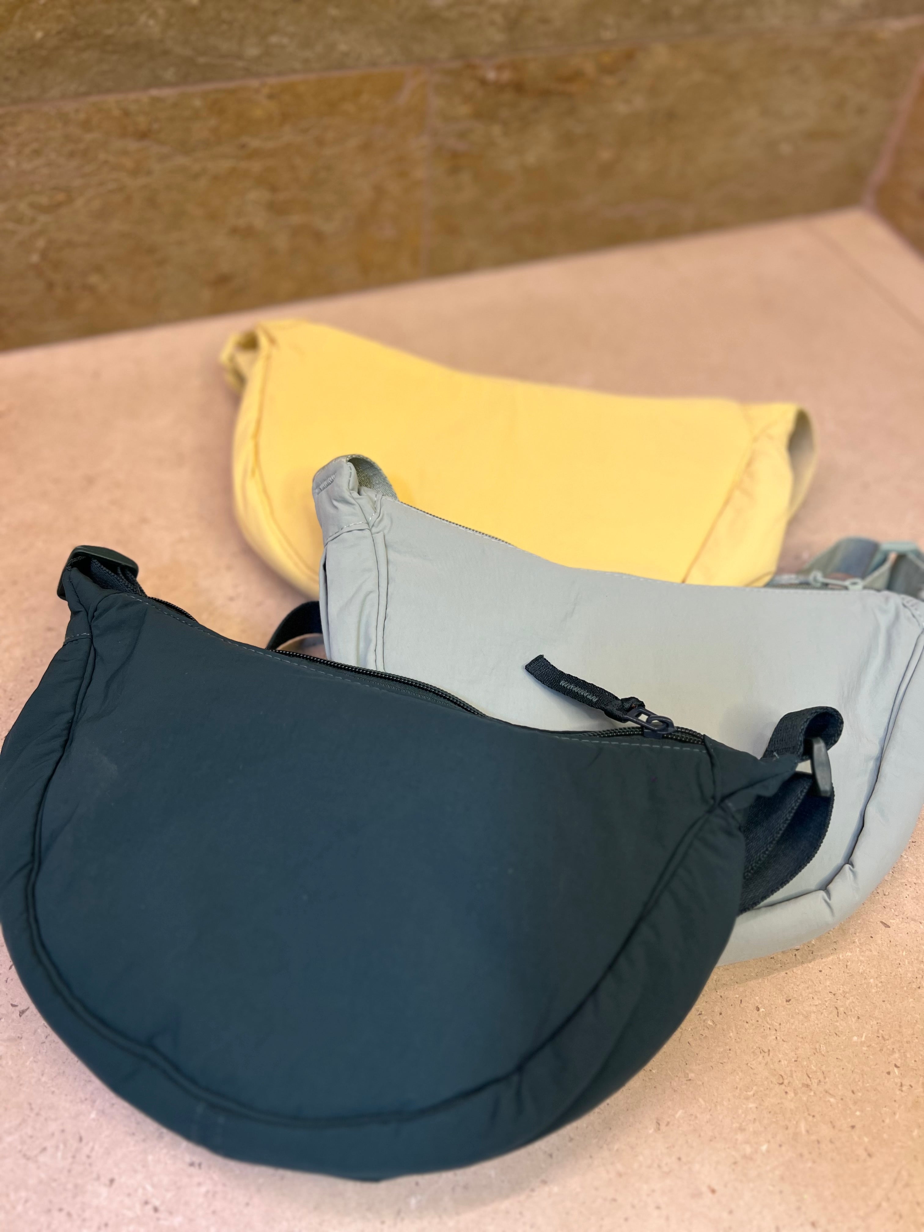 The cloud pouch bag