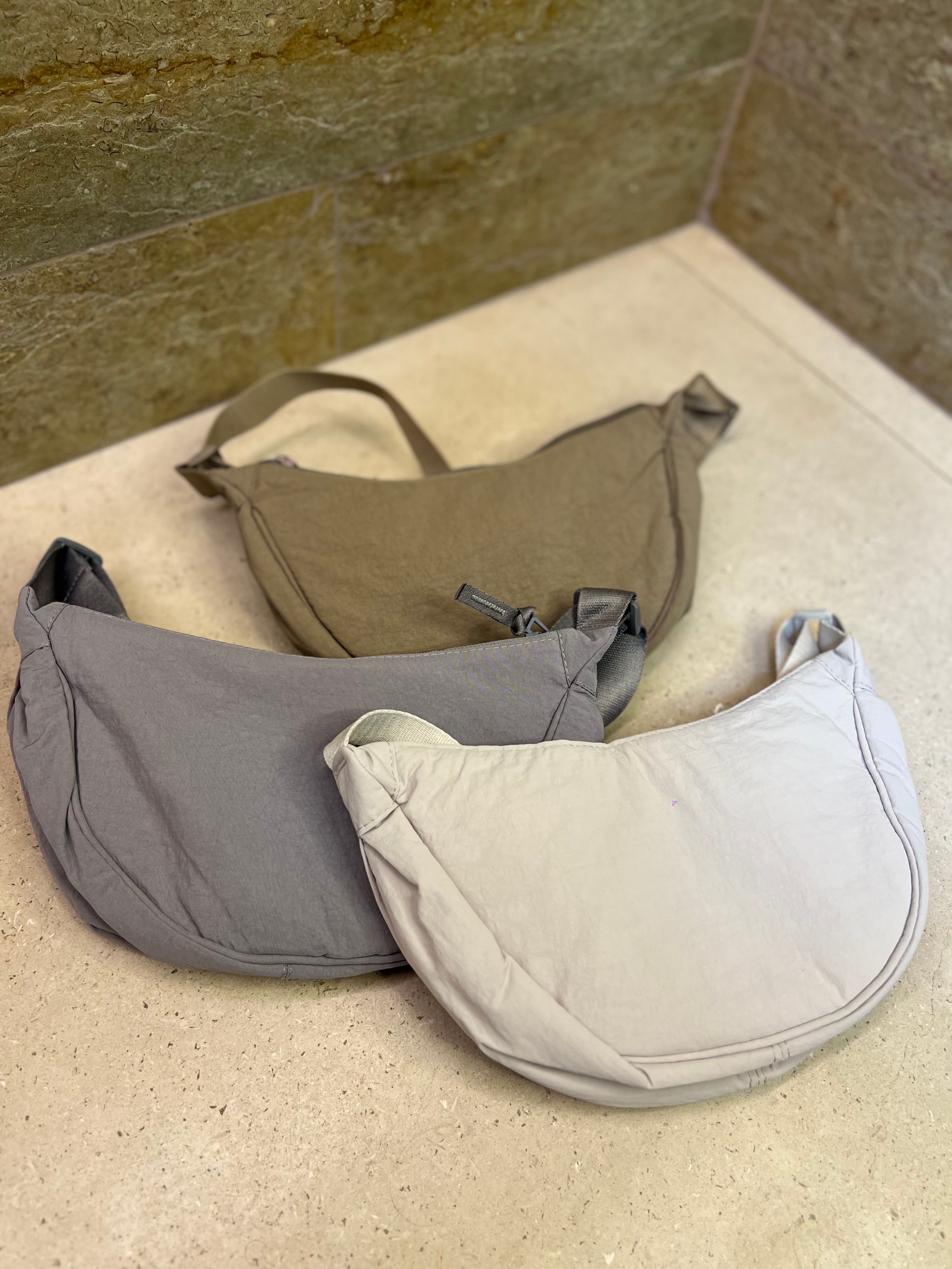 The cloud pouch bag