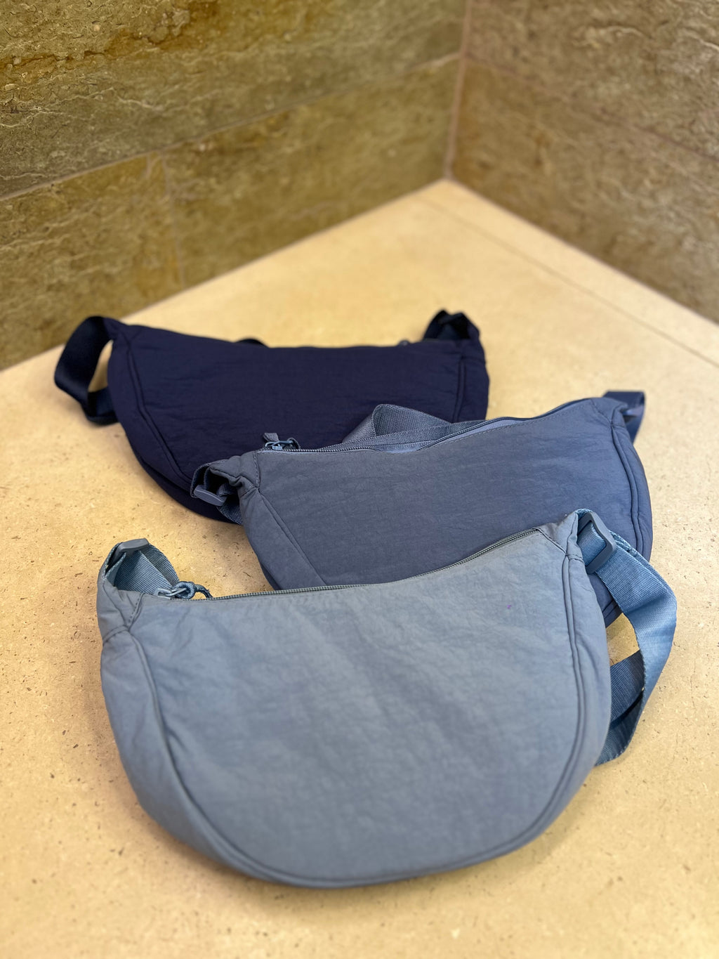 The cloud pouch bag